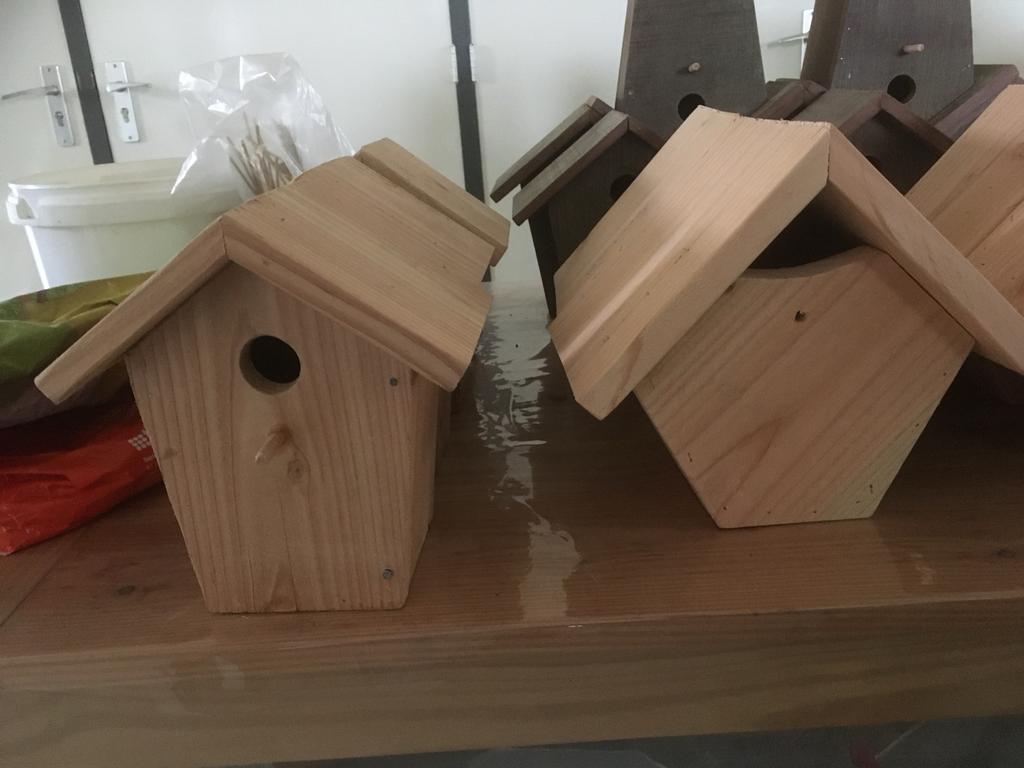 Nieuwe nestkastjes / vogelhuisjes van douglas hout, Tuin en Terras, Vogelhuisjes en Vogelbaden, Ophalen of Verzenden, Nieuw