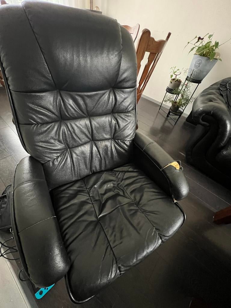 Zwarte leren zitstoel, Huis en Inrichting, Stoelen, Ophalen, Gebruikt, Zwart, Leer