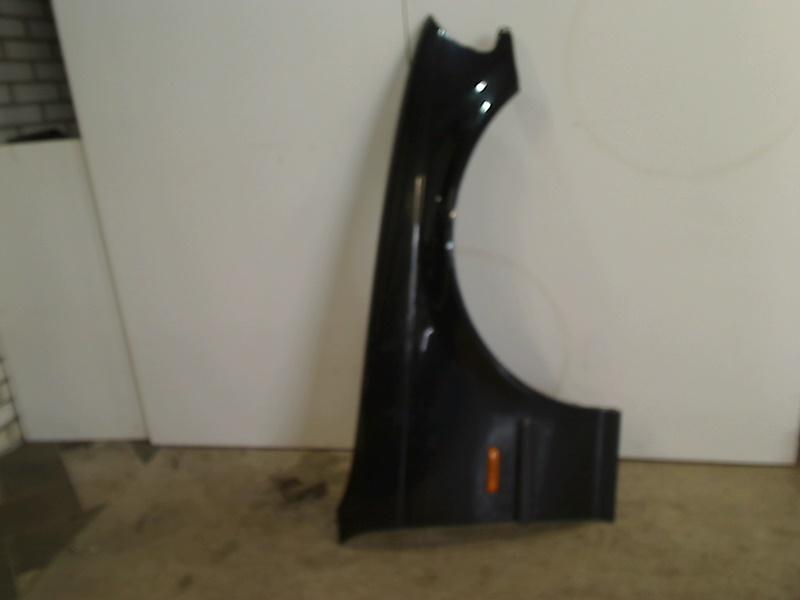 Spatbord Rechts Voor BMW 3 serie (E46/4) (1998-12/2002-02), Auto-onderdelen, Carrosserie en Plaatwerk, Gebruikt, Petuelring 130, München 80809, , Duitsland