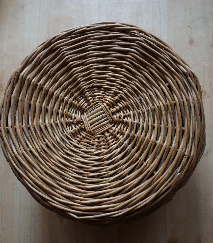 Rieten mand met veel ruimte, Ophalen, Zo goed als nieuw