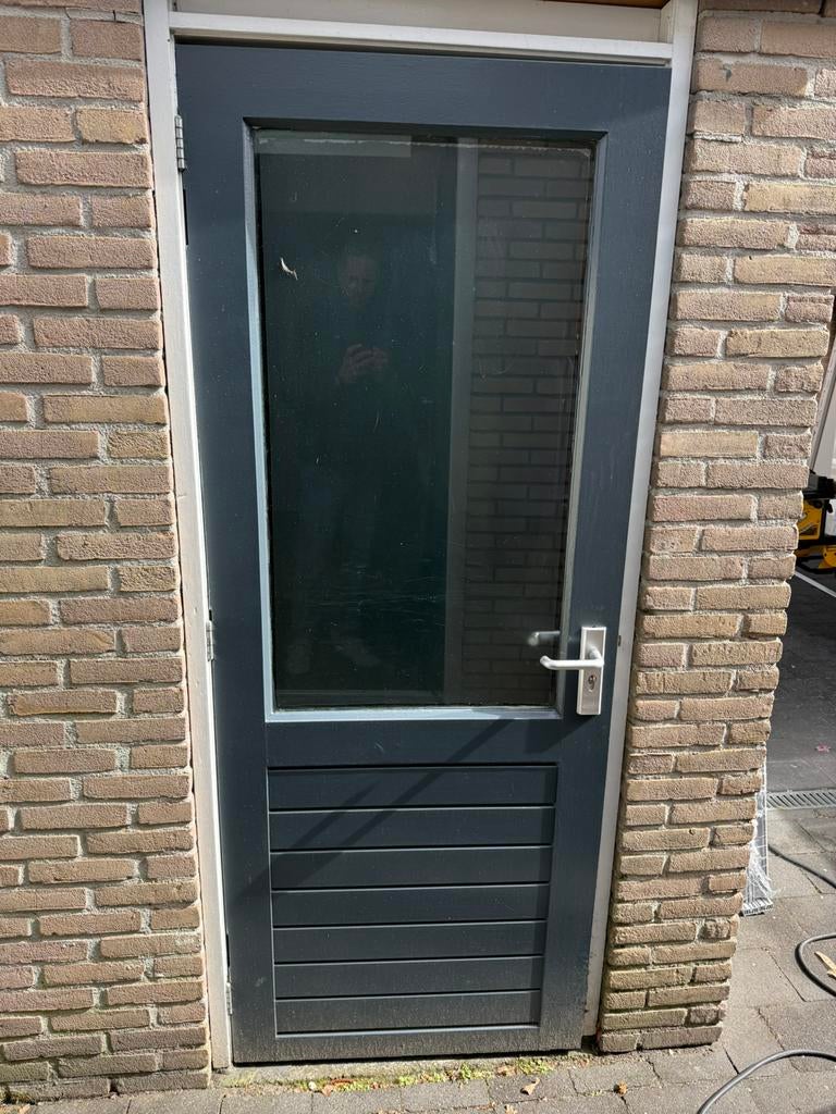 Hardhouten buitendeur 209cm hoog en 82,5 breed, Doe-het-zelf en Verbouw, Deuren en Horren, Ophalen, Kunststof, Nieuw, Buitendeur