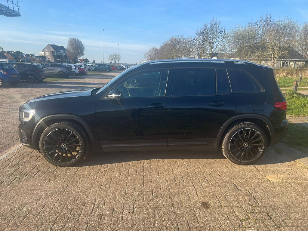 Mercedes-Benz GLB 180 136PK 7G-DCT 2021 Zwart, Auto's, Mercedes-Benz, 136 pk, 4 cilinders, Zwart, 14 km/l
