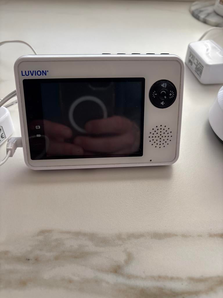 Luvion essential babyfoon met 2 camera’s, Ophalen of Verzenden, Gebruikt, 100 tot 250 meter, Camera