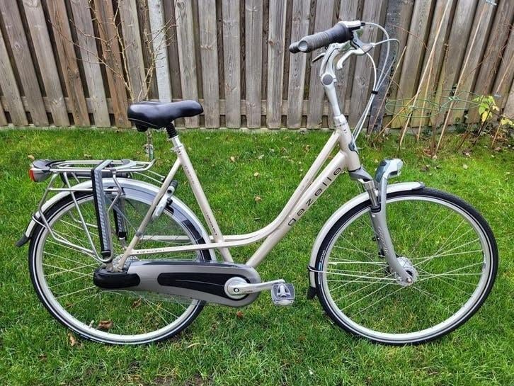 Gazelle Paris D57 in nette staat! 7
versn en naafdynamo, Ophalen, Versnellingen, 56 cm of meer, Zo goed als nieuw