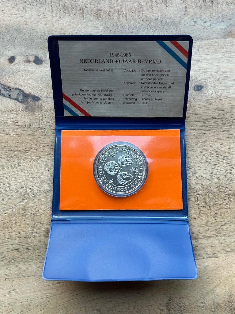 Nederland 40 jaar bevrijd penning, Ophalen of Verzenden, Overige materialen