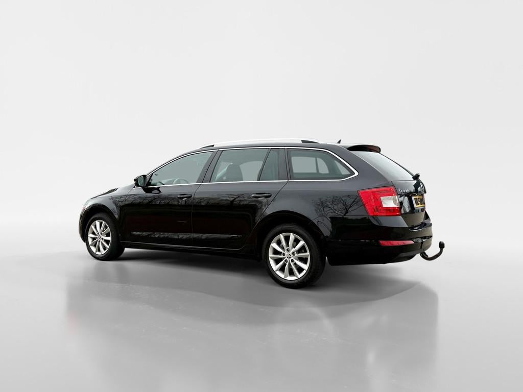 Skoda Octavia Combi 1.0 TSI Greentech Style Business Automaa, Gebruikt, 116 pk, Zwart, Origineel Nederlands