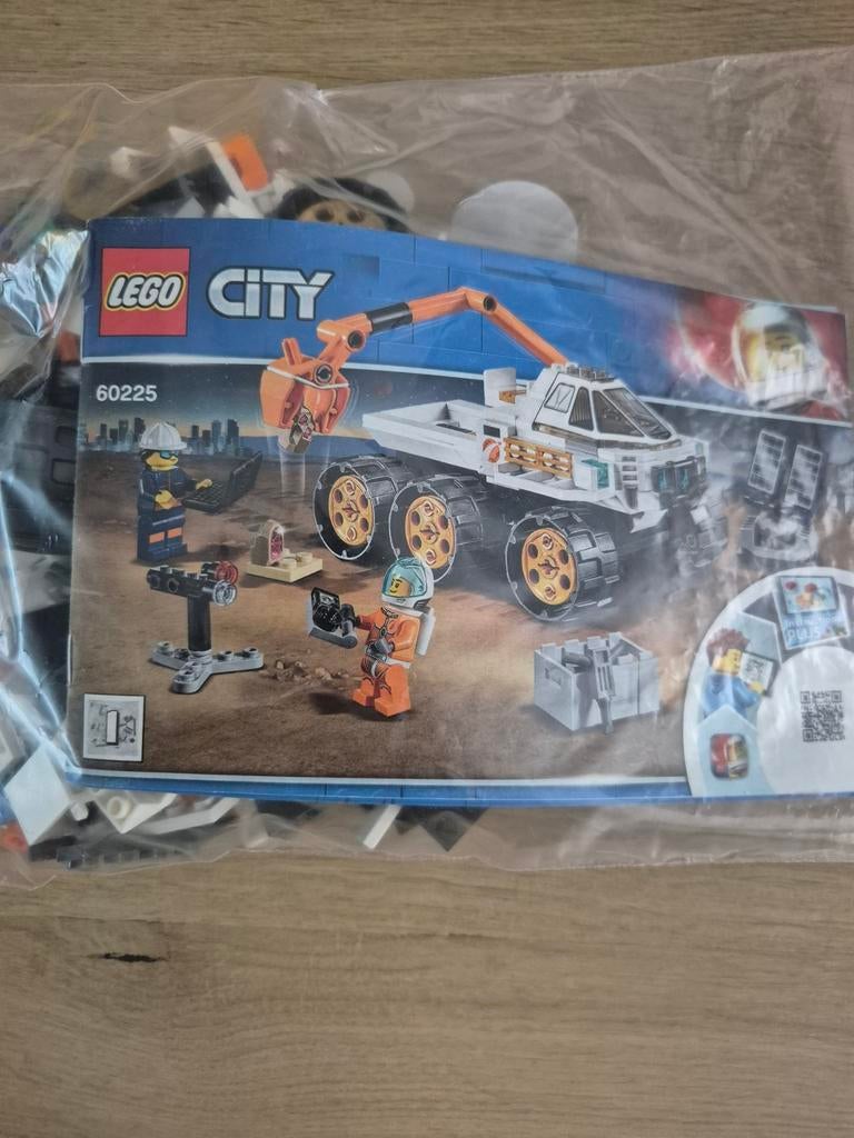 Lego City 60225 Rover Testvoertuig - Compleet, Ophalen of Verzenden, Zo goed als nieuw, Complete set, Lego