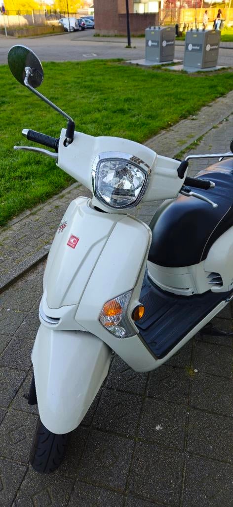 Kymco Like TT Scooter - Altijd binnen gestaan, Fietsen en Brommers, Scooters | Kymco, Ophalen, Gebruikt, Maximaal 45 km/u, Like