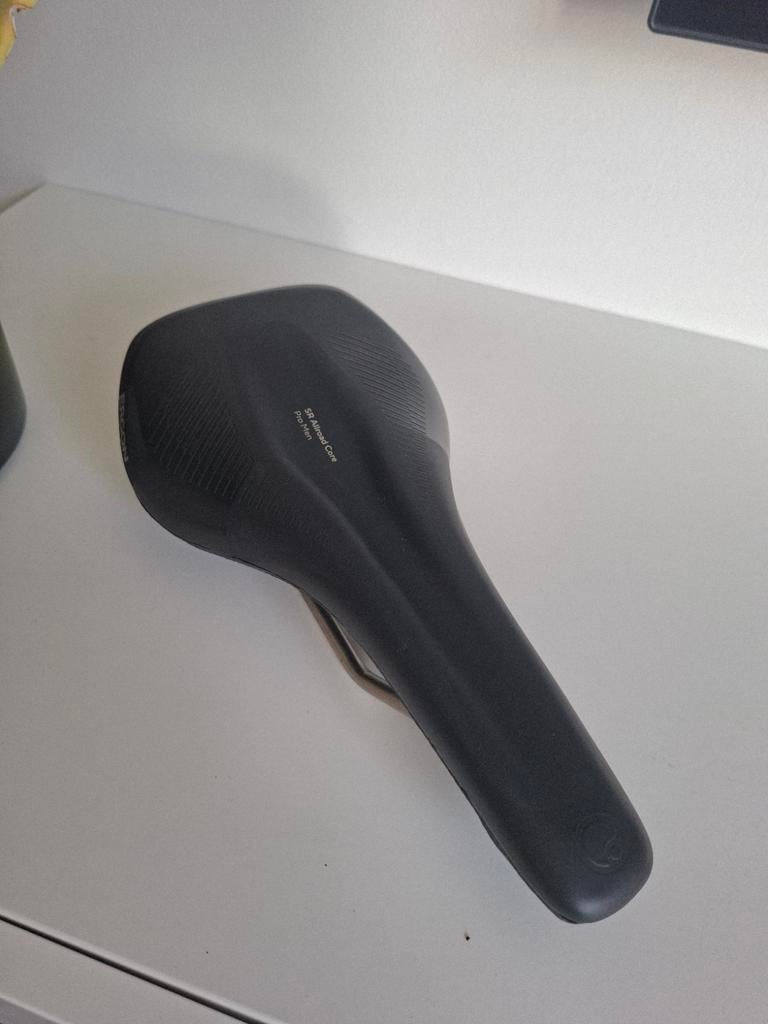 Ergon SR Allroad Core Pro Men Zadel Small/Medium, Fietsen en Brommers, Ophalen of Verzenden, Zo goed als nieuw, Zadel, Ergon