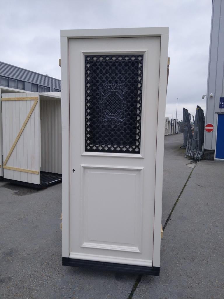 Hardhout kozijn met rooster voordeur