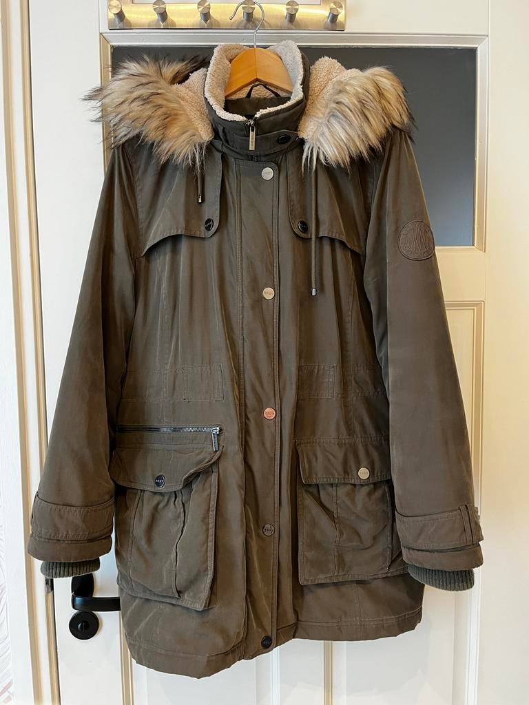 DKNY Winterjas Maat XL - Prima Staat!, Kleding | Dames, Jassen | Winter, Ophalen of Verzenden, Zo goed als nieuw, Maat 46/48 (XL) of groter