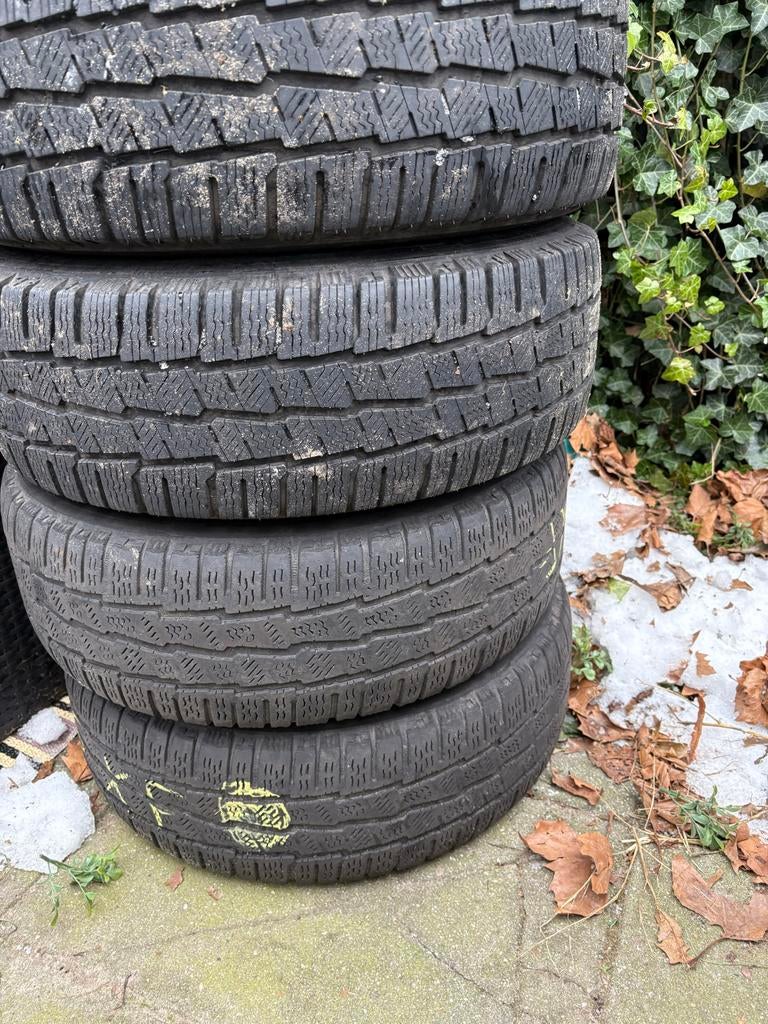 Mercedes Vito Michelin Winterbanden 215/65/16 met TPMS, Auto-onderdelen, Banden en Velgen, Ophalen, 16 inch, Banden en Velgen