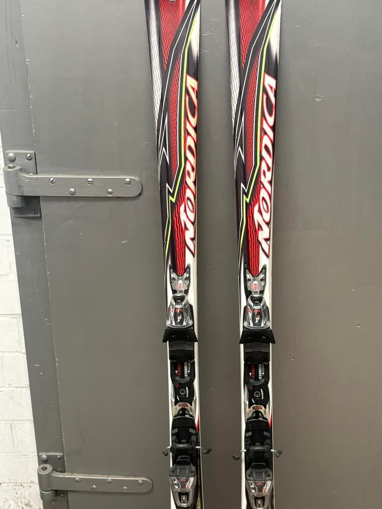 Ski, Ophalen, 160 tot 180 cm, Zo goed als nieuw, Atomic