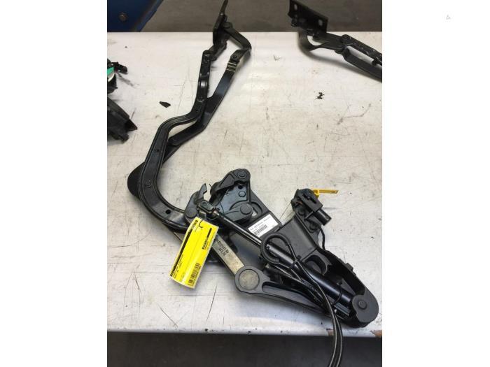 Cabriodak scharnier van een Audi A5, Ophalen of Verzenden, 3 maanden garantie, Gebruikt, Audi