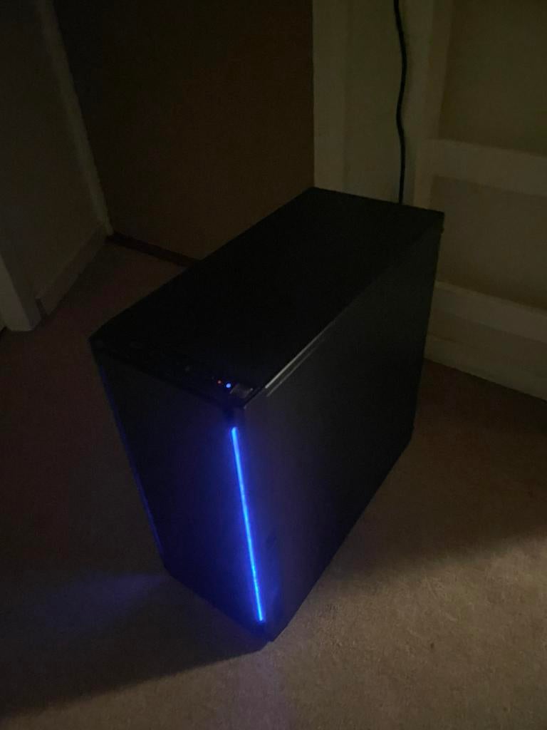 Goedwerkende gaming/kantoor computer, Computers en Software, NAS, Gebruikt, Ophalen