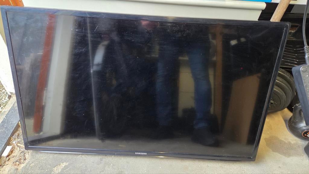 40 inch Samsung tv met muurbeugel, Ophalen, 100 cm of meer, 50 Hz, Samsung