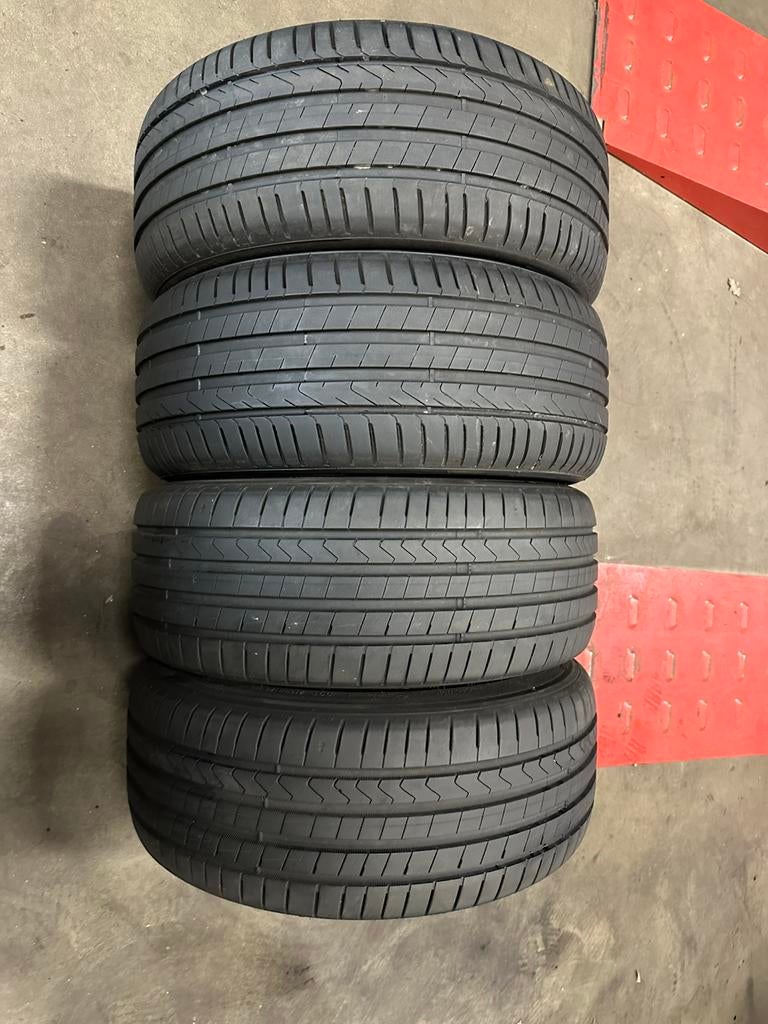 255 55 18 / 236 60 18 / 245 45 18 / 235 40 18 / 235 45 18, 18 inch, Nieuw, Ophalen of Verzenden, 235 mm