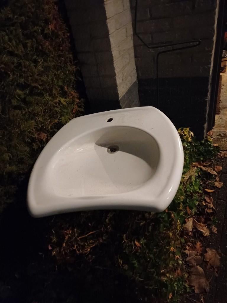 wastafel onbeschadigd, Huis en Inrichting, Ophalen, 50 tot 100 cm, Zo goed als nieuw, Minder dan 25 cm