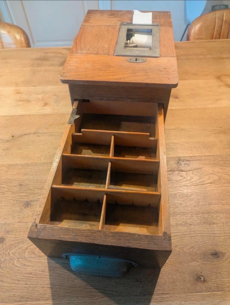 Oude kassa, Verzenden