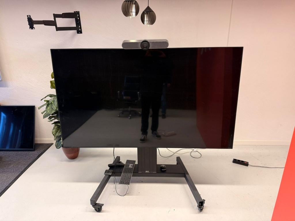 TV + Meeting conference set, Ophalen, Zo goed als nieuw, Audio