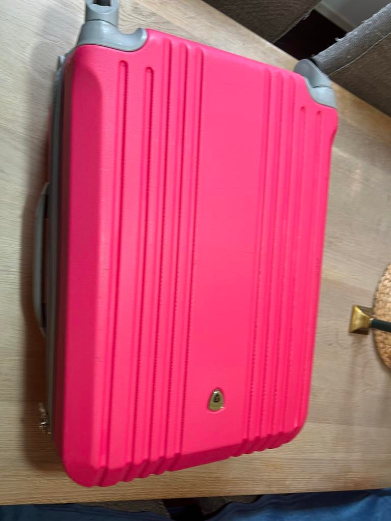 Grote koffer maat L - slechts 2x gebruikt!, Hard kunststof, 45 tot 55 cm, Ophalen of Verzenden, Zo goed als nieuw