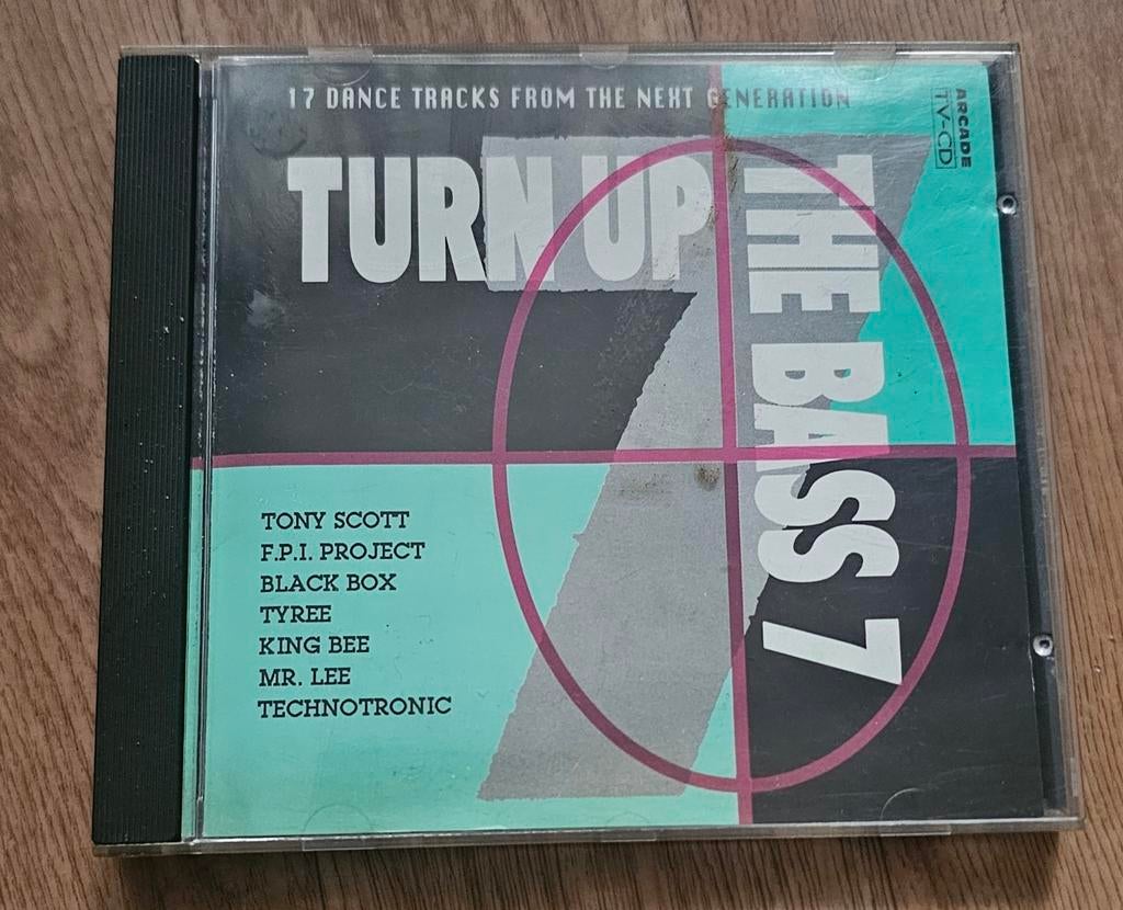 Turn Up The Bass Volume 7, Cd's en Dvd's, Ophalen of Verzenden, Zo goed als nieuw, Dance