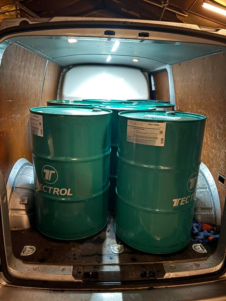 Olievat olievaten olieton olietonnen 205 liter, Ophalen, Zo goed als nieuw