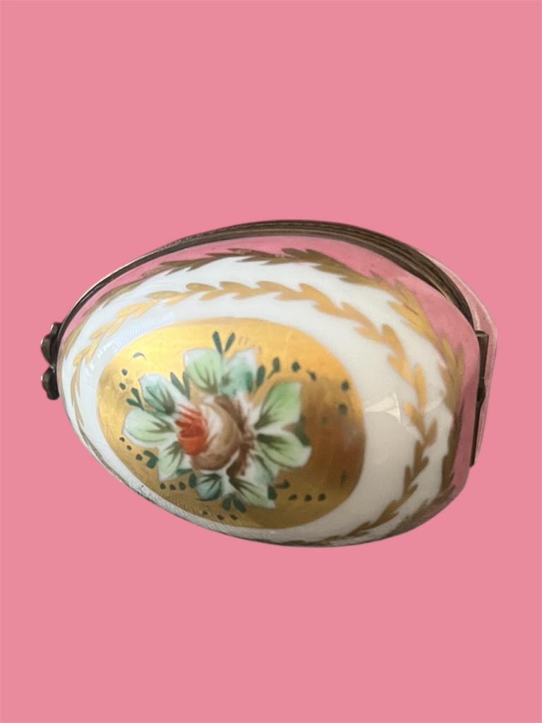 Antiek Limoges verrassings ei met glazen parfumflesje, Diversen, Pasen, Verzenden, Zo goed als nieuw