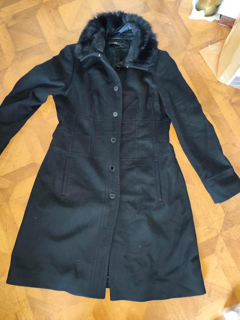 Hugo Boss winter wollen jas maat 40, Kleding | Dames, Jassen | Winter, Maat 38/40 (M), Zwart, Ophalen of Verzenden, Zo goed als nieuw