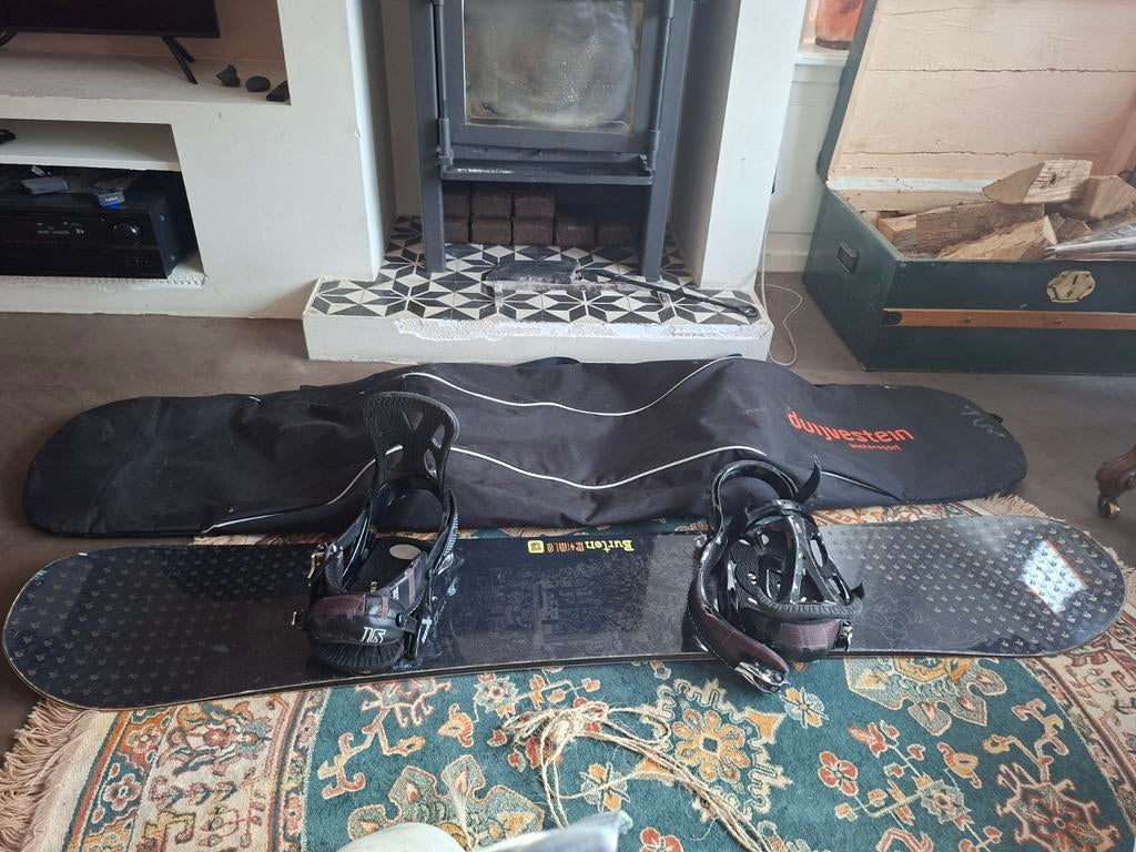 Burton Snowboard 1.62 + bindingen + tas, Ophalen, Gebruikt, Overige typen