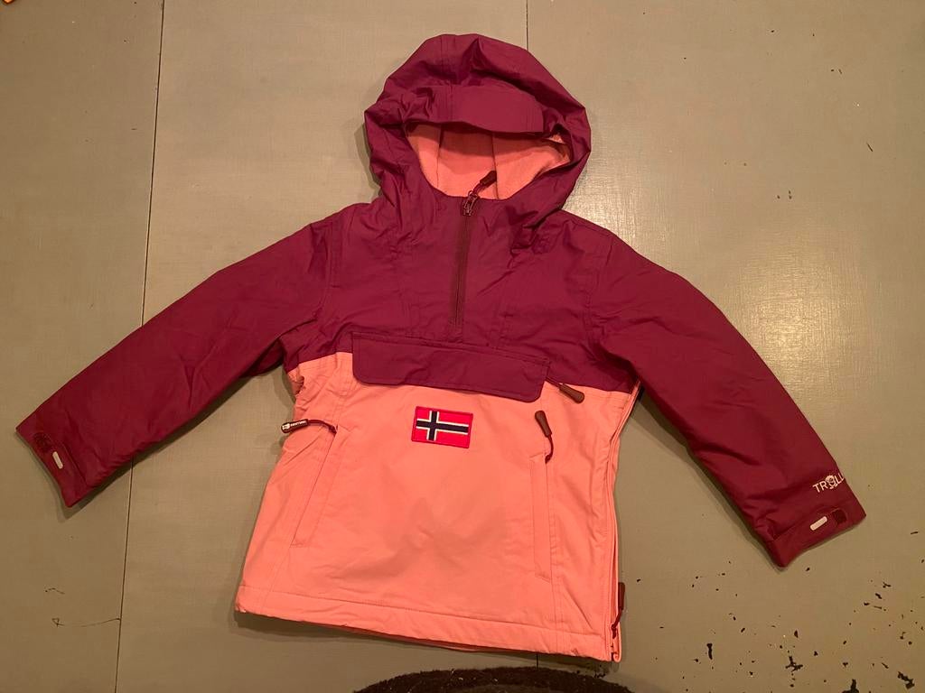 Winterjas/skijas Trollkids maat 104 ZGAN, Ophalen, Meisje, Trollkids, Zo goed als nieuw