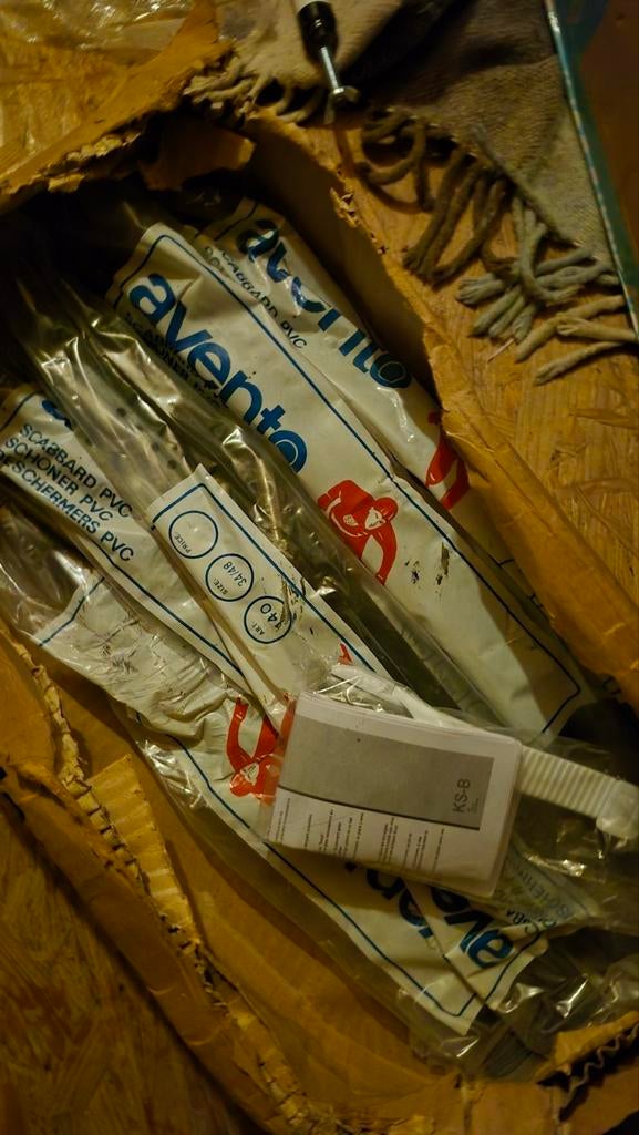 SCHAATSBESCHERMERS NOREN, KUNST, IJSHOCKEYSCHAATSEN, Ophalen of Verzenden, Nieuw, Noren