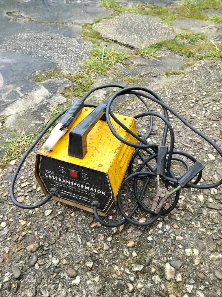 Lastransformator - Oude maar werkende lastrafo, Doe-het-zelf en Verbouw, Gereedschap | Lasapparaten, Ophalen, Gebruikt, Minder dan 150 ampère