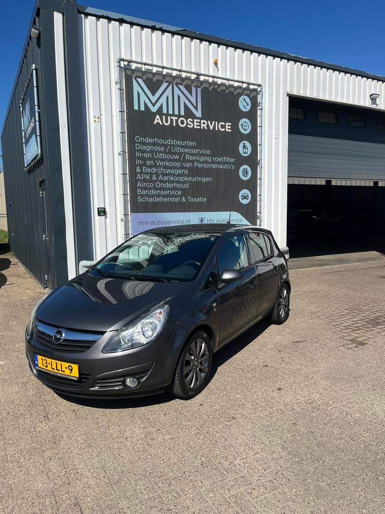 Opel Corsa 1.4 16V 5D Automaat 2010 Grijs, Auto's, Euro 5, Stof, 4 cilinders, 100 pk