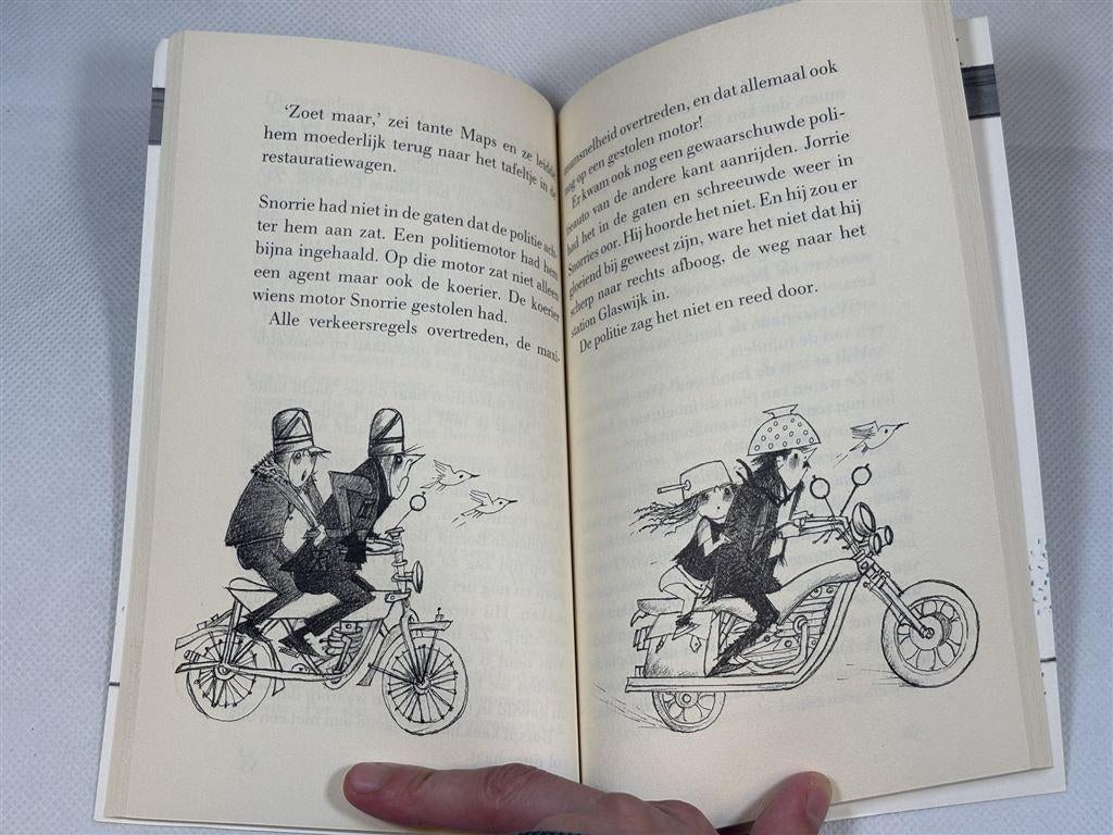 Jorrie en Snorrie — Kinderboekenweekgeschenk 1990, Ophalen of Verzenden, Gelezen, Fictie algemeen