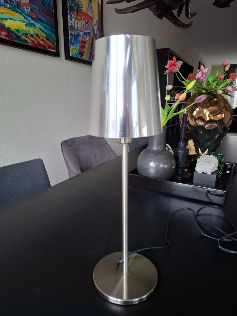 Tafellamp te koop. Kleur zilver., Ophalen, Zo goed als nieuw, Minder dan 100 cm