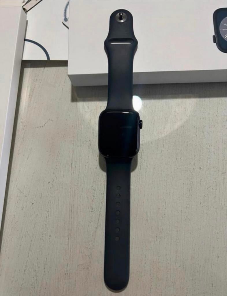 Apple Watch met doos en extra bandje, Ophalen of Verzenden, Gebruikt, Zwart, IOS