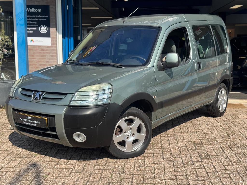 Peugeot Partner MPV 1.6-16V VTC 2004 Trekhaak NAP, Stof, Gebruikt, Zwart, 4 cilinders