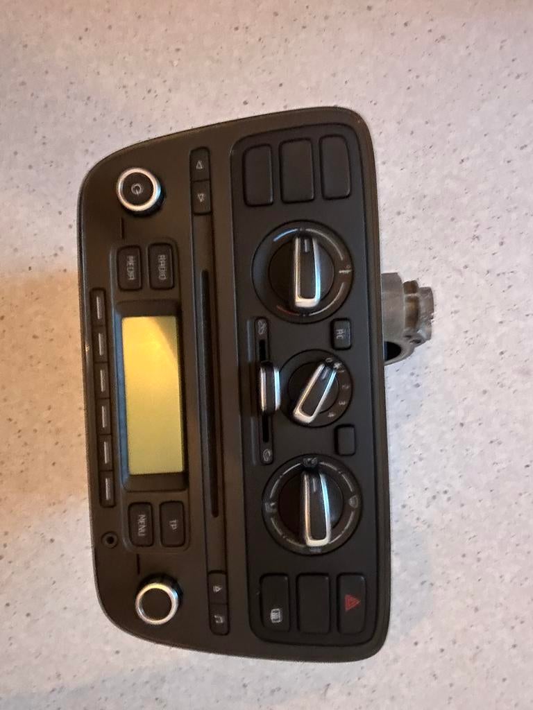 Sloda citigo.  Radio unit compleet, Auto diversen, Ophalen of Verzenden, Zo goed als nieuw