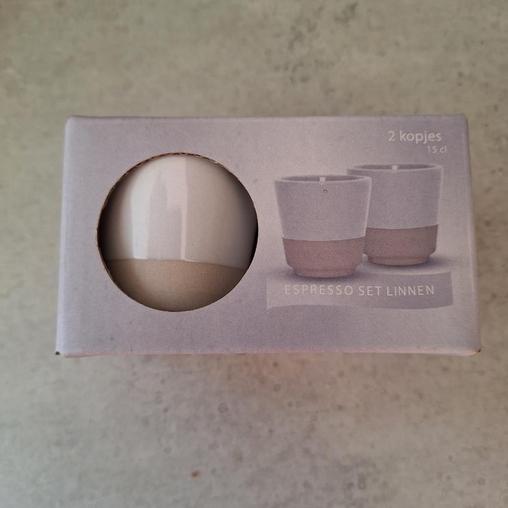 Espressokopjes Set Linnen 2 stuks NIEUW in doos Nivea 15 cl, Huis en Inrichting, Keuken | Servies, Keramiek, Nieuw, Ophalen of Verzenden