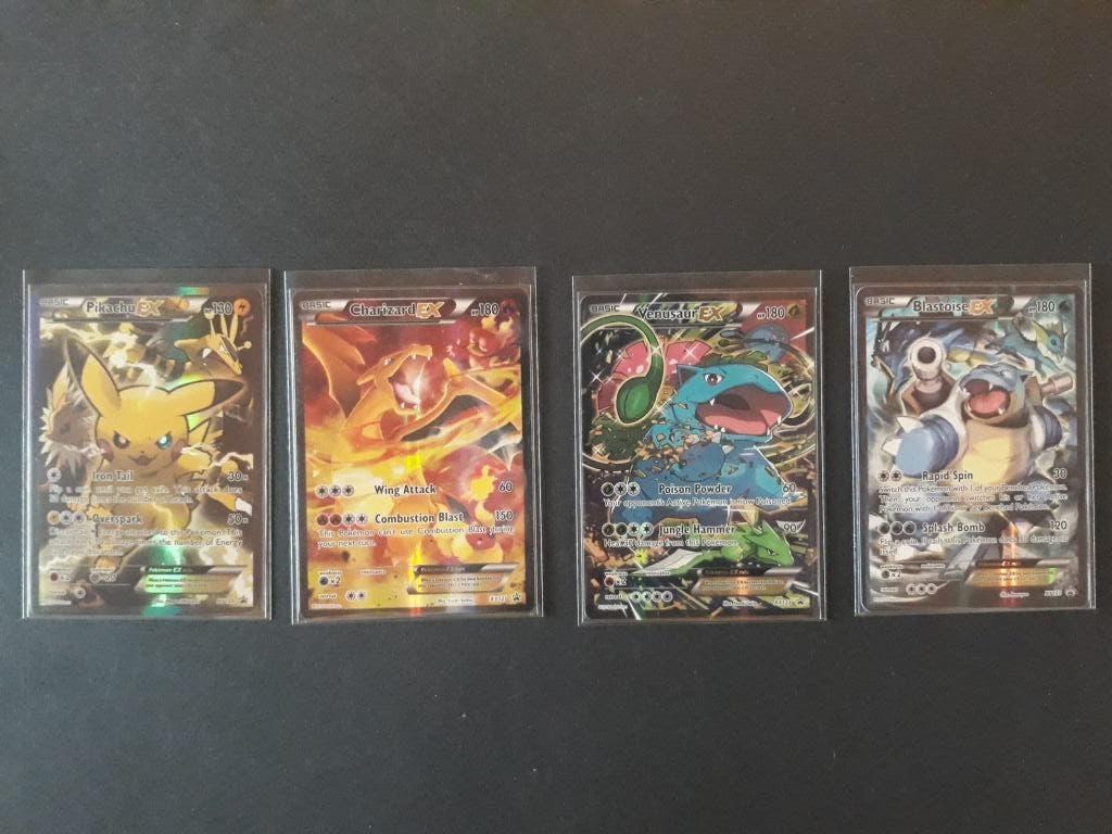 Pokémon 20th Anniversary, Ophalen of Verzenden, Zo goed als nieuw, Meerdere kaarten, Foil