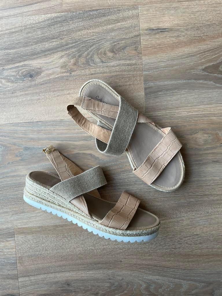 Sandalen maat 37 casteller, Ophalen of Verzenden, Zo goed als nieuw, Sandalen of Muiltjes