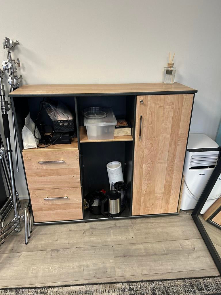 Kantoor kast met lades en deurtje, Ophalen, Gebruikt