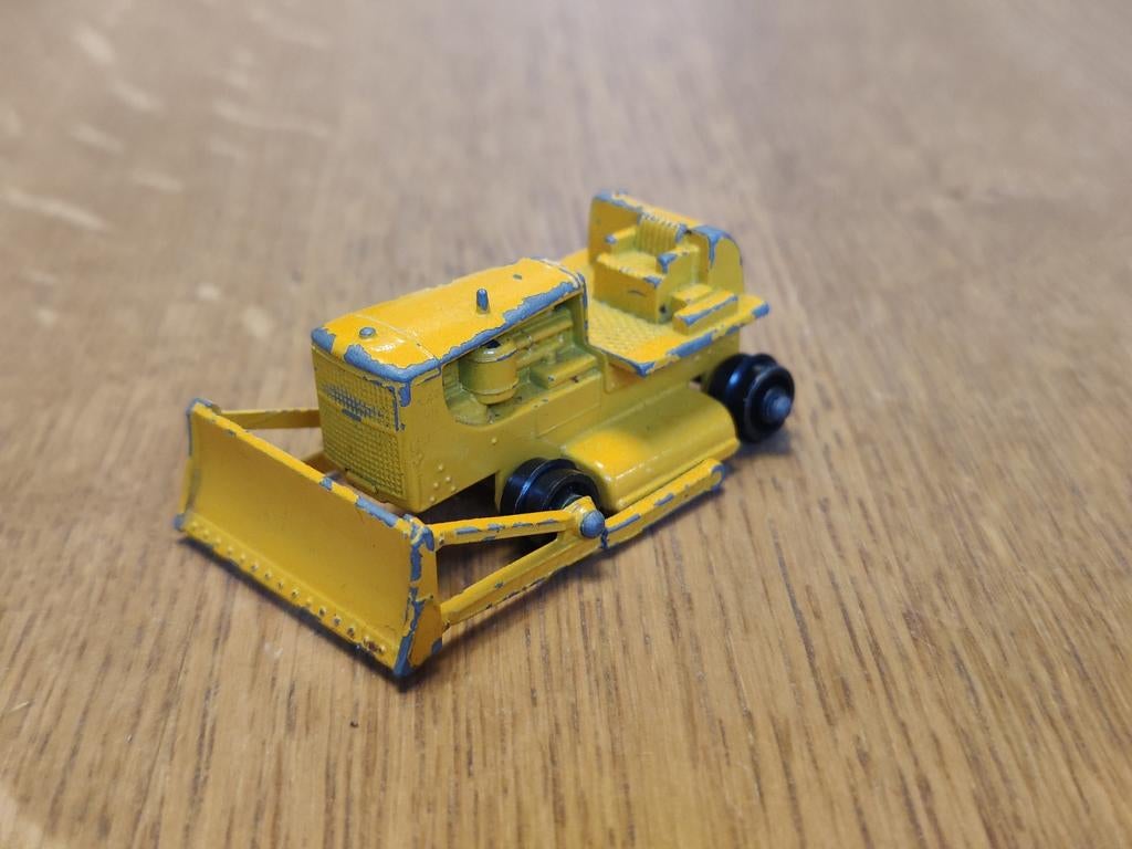 Matchbox Caterpillar D8 Bulldozer GEEL, Ophalen of Verzenden, Zo goed als nieuw, Auto