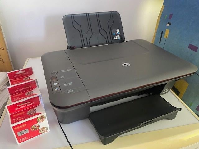 HP Deskjet 1050A printer + 3 cartridges, Hp, Kleur printen, Gebruikt, Printer