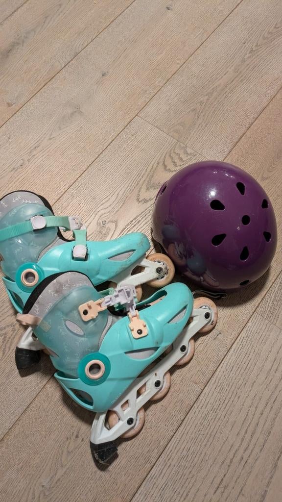 Decathlon Oxelo Skates en Helm - Maat 34-36, Gebruikt, Kinderen, Inline skates 4 wielen, Ophalen