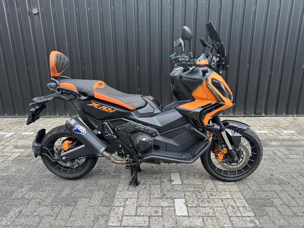 Honda NC 750 X-ADV CUSTOMIZED ONE OF ONE TERMIGNONI - foto 2