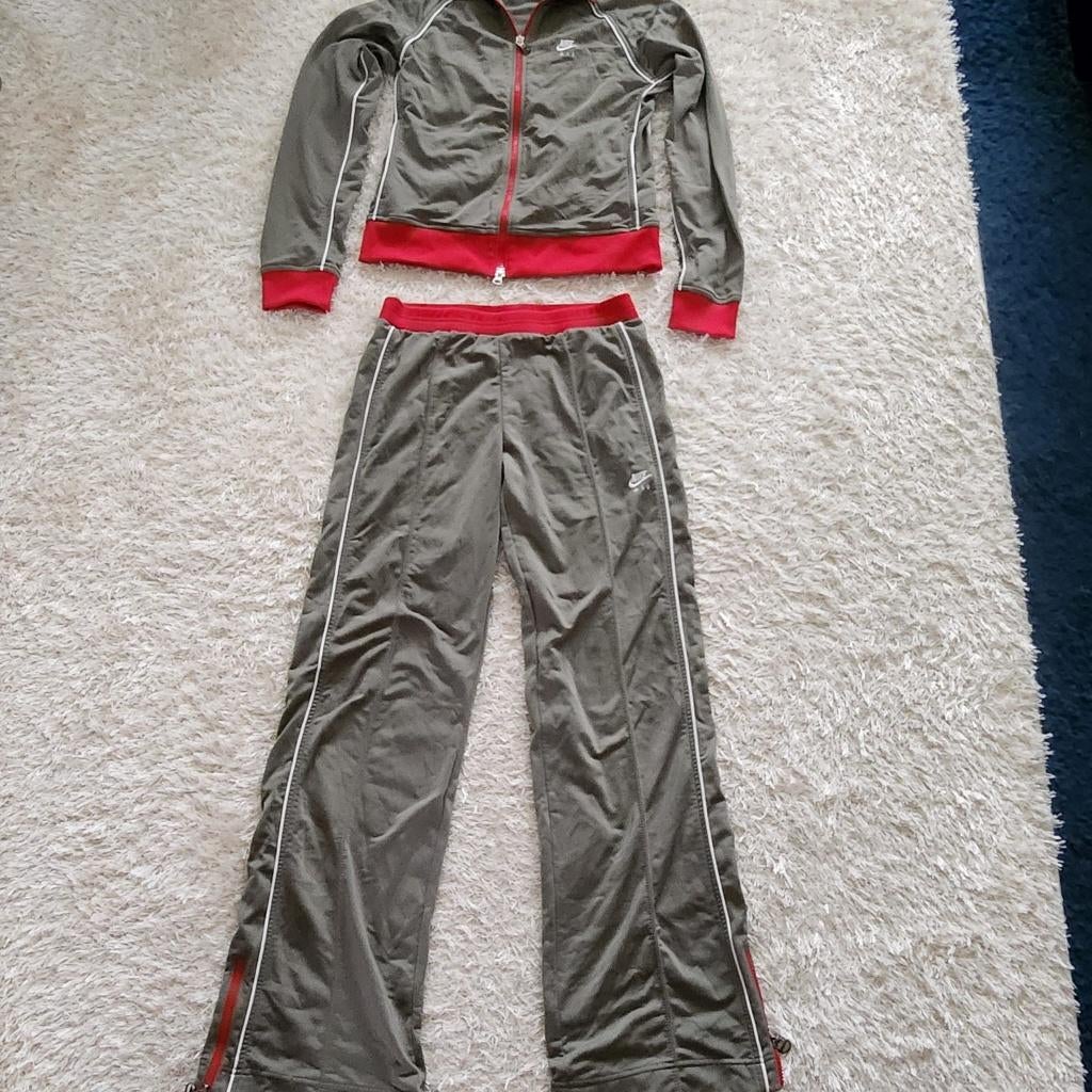 Nike Air trainings pak maat S/M, Kleding | Dames, Sportkleding, Maat 38/40 (M), Overige typen, Nike, Ophalen of Verzenden