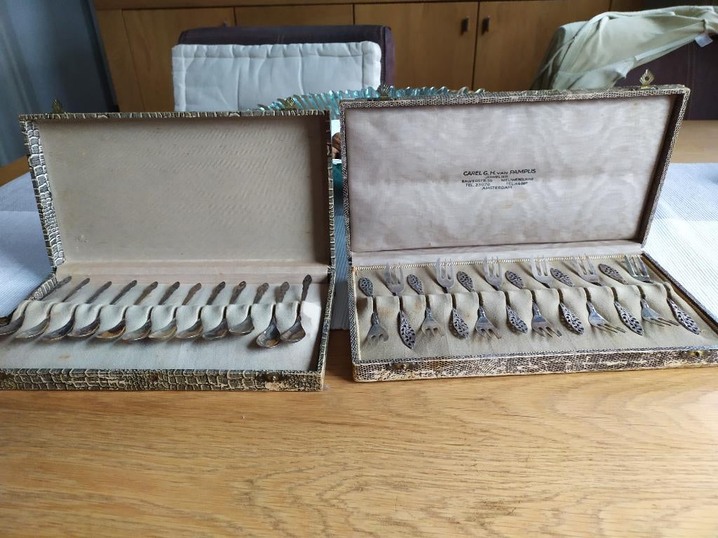 oud zilver bestek, Ophalen