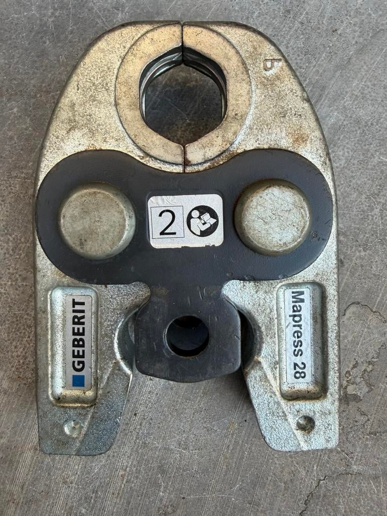 Persbek m28 gebruikt, Ophalen, Gebruikt